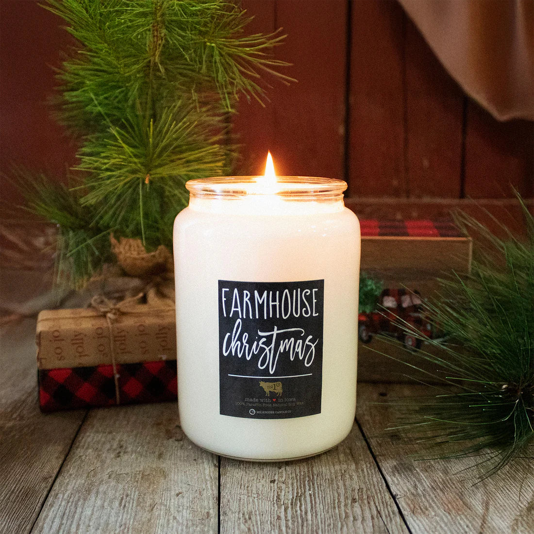 Farmhouse Christmas Candle - 26 oz